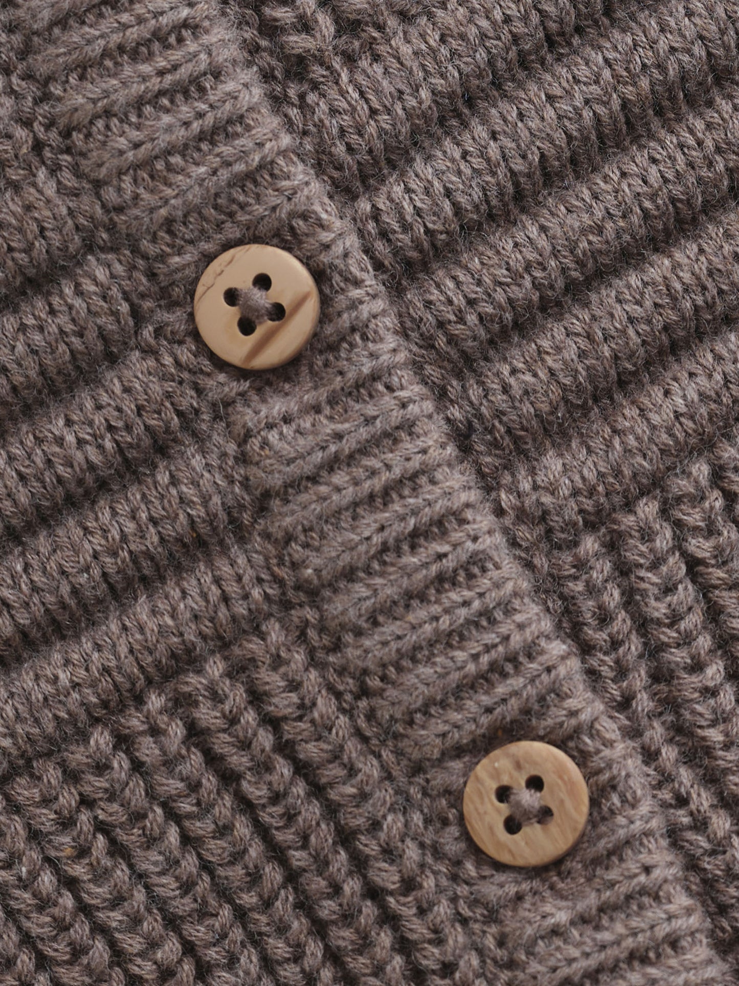 Hneppt peysa frá Minymo