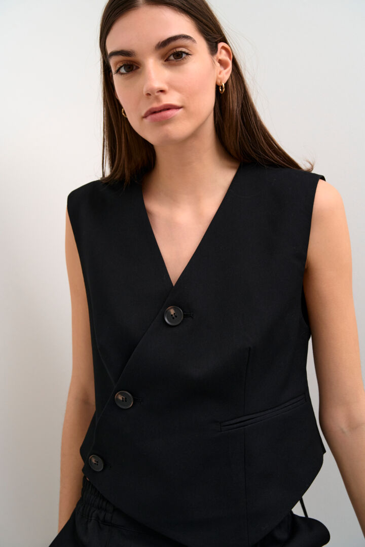 Anie vesti frá Culture