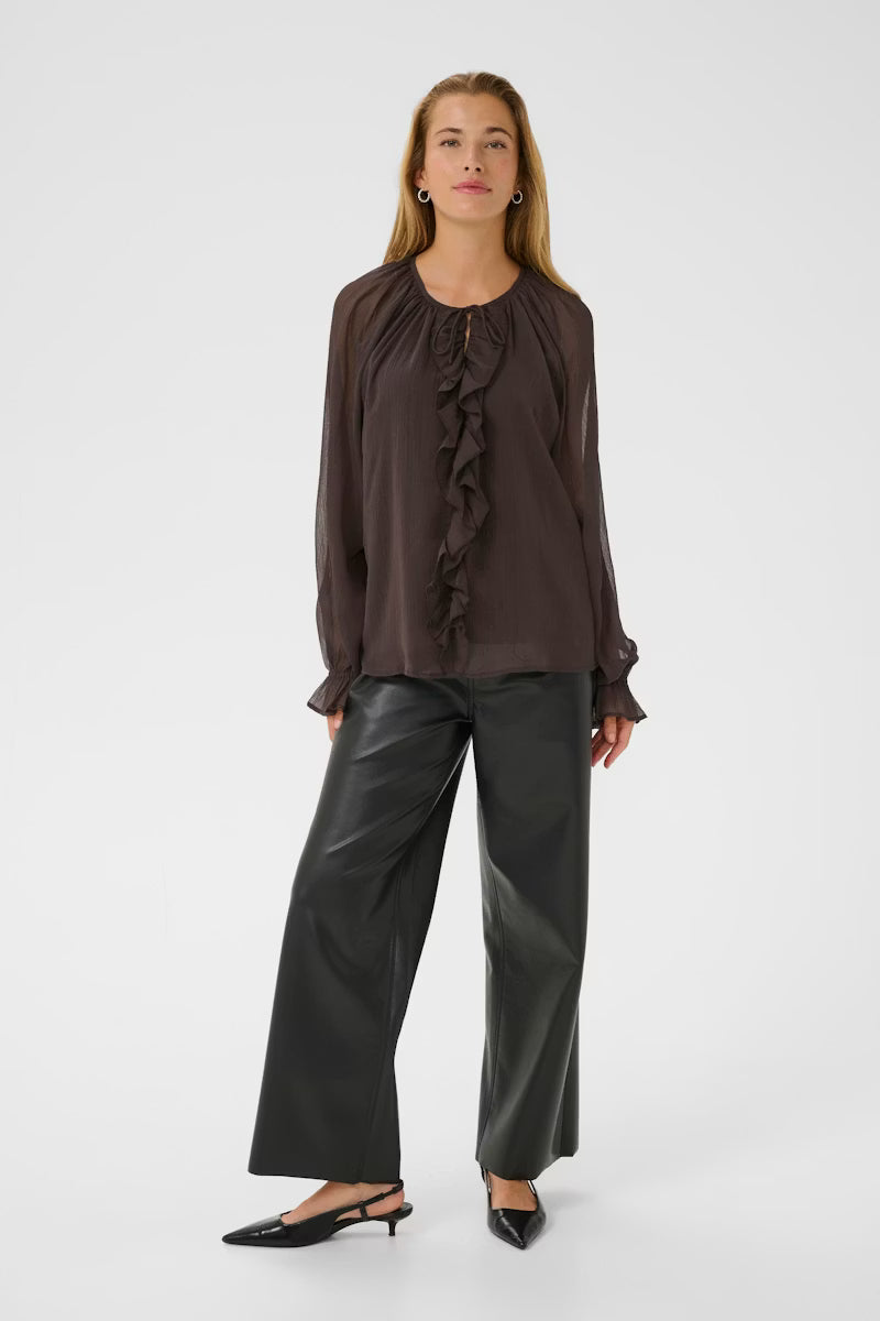 Mila Siffon blússa frá Kaffe