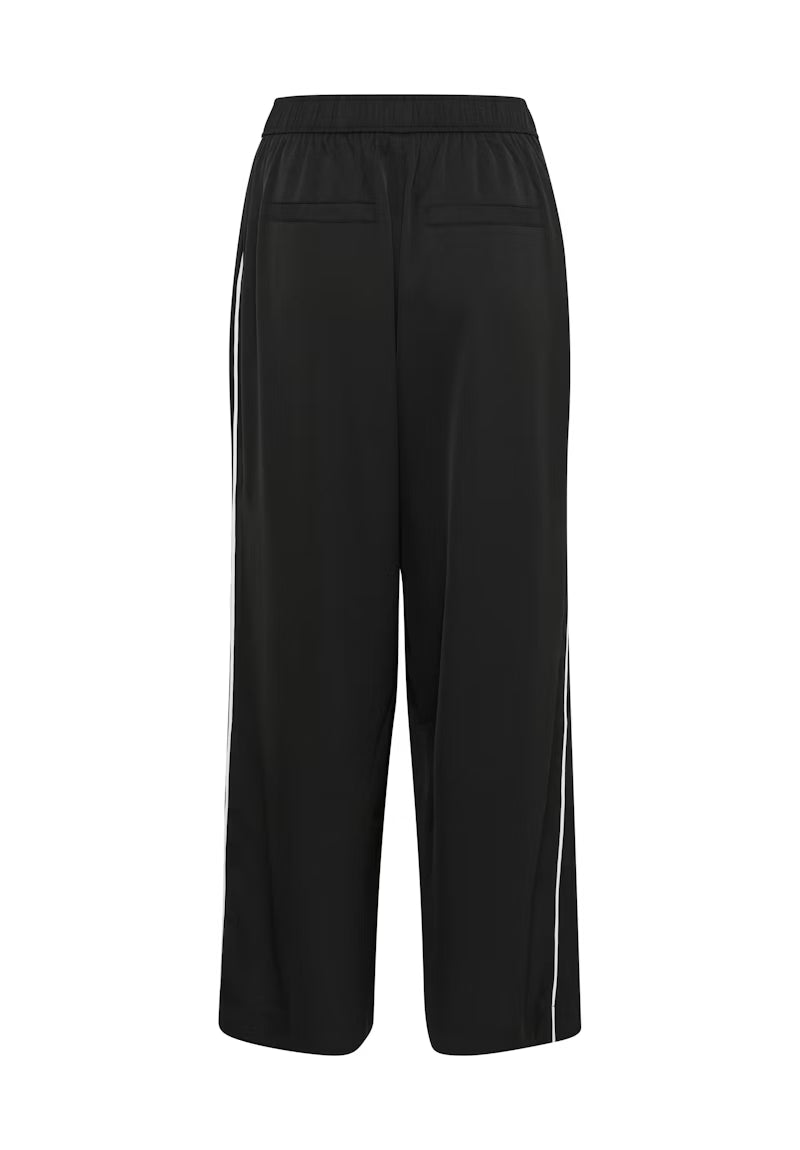 Tessa buxur frá Kaffe