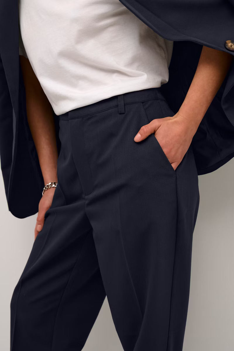 Sakura Zipper Pants frá Kaffe
