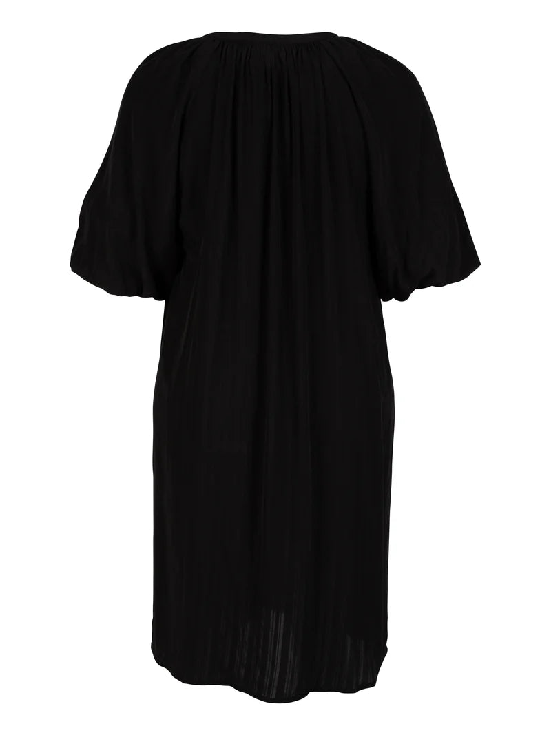 Alma kjóll frá Zoey