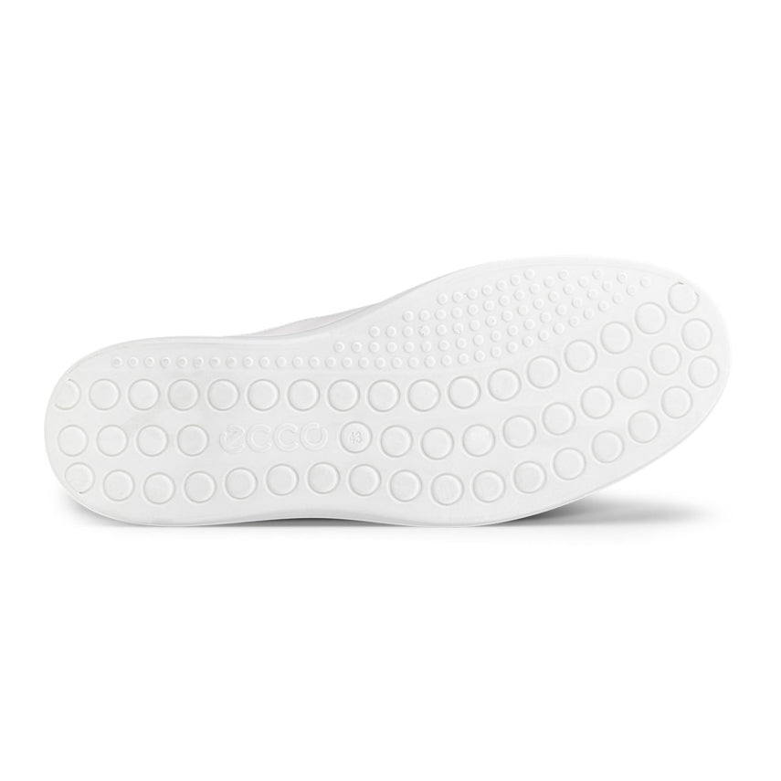 Classic Sneaker götuskór frá Ecco