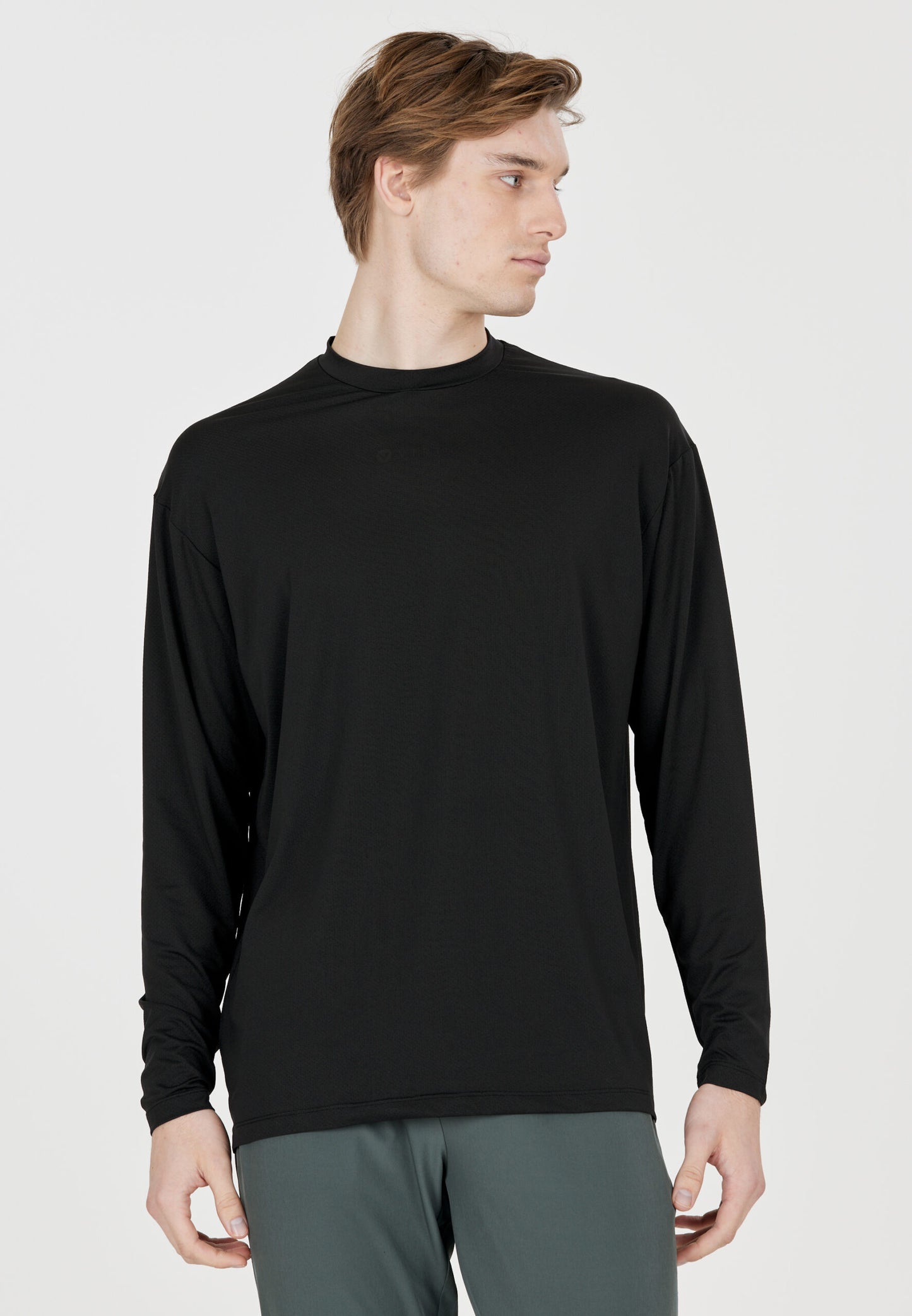 VIRTUS Roger M Hyperstretch L/S Tee langermabolur frá Virtus