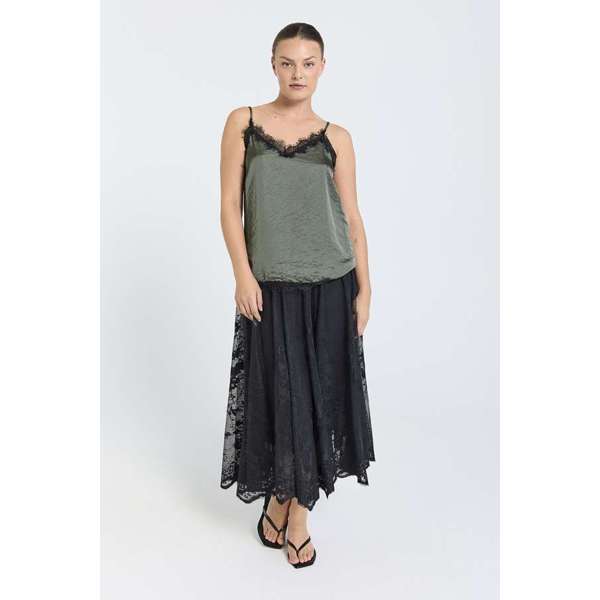 Lally pils frá Freequent