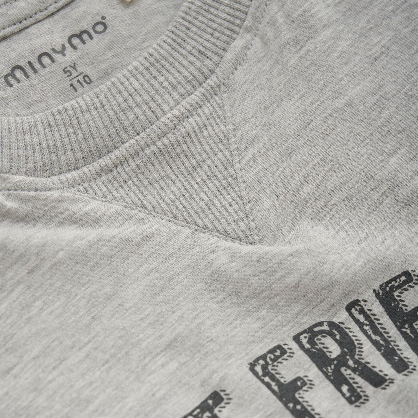 Stuttermabolur frá Minymo