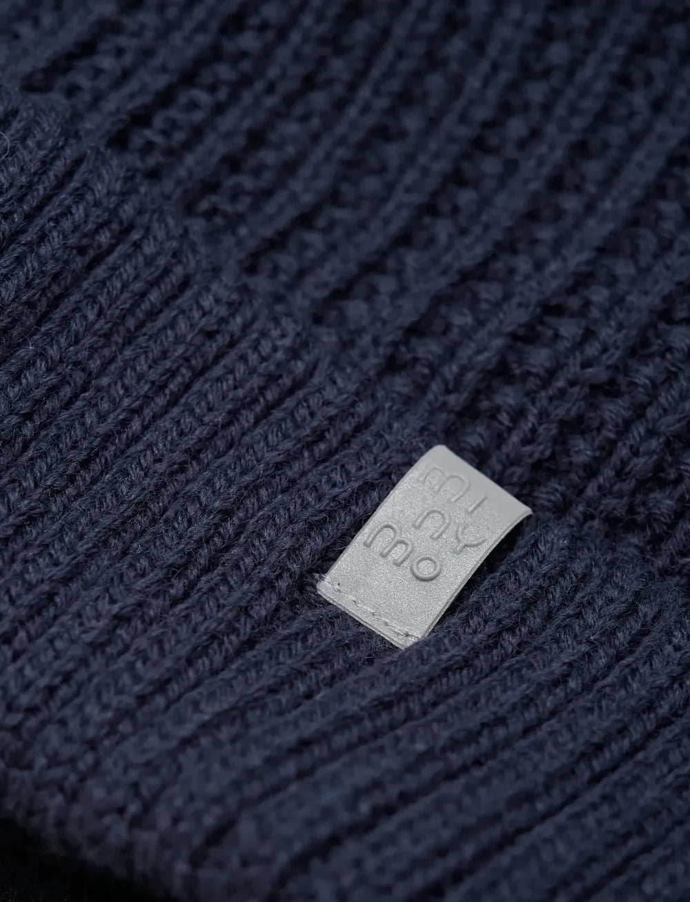 Hat w. detachable fake fur húfa frá Minymo