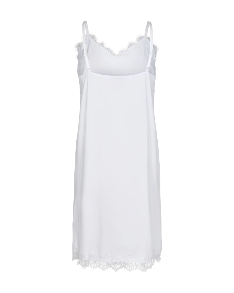 Bicco undirkjóll frá Freequent