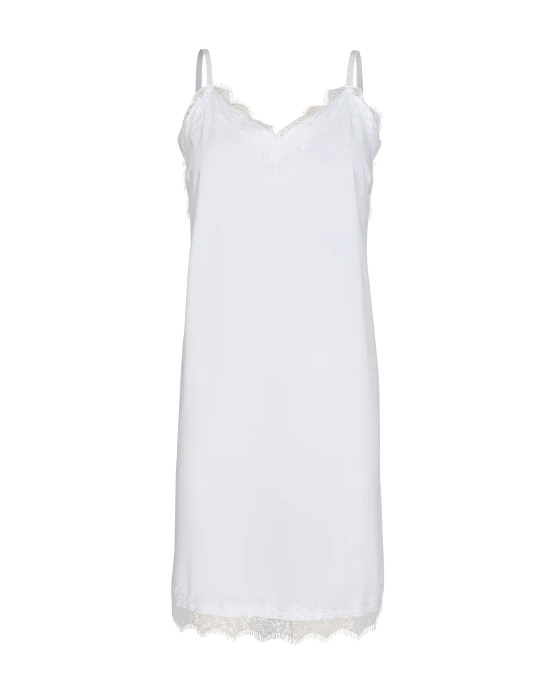 Bicco undirkjóll frá Freequent