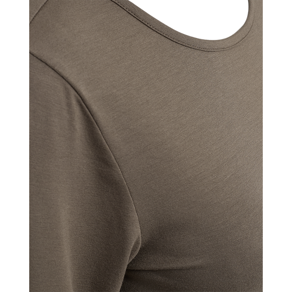 Liana Tee langermabolur frá Freequent