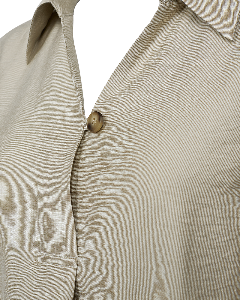 Isela blússa frá Freequent