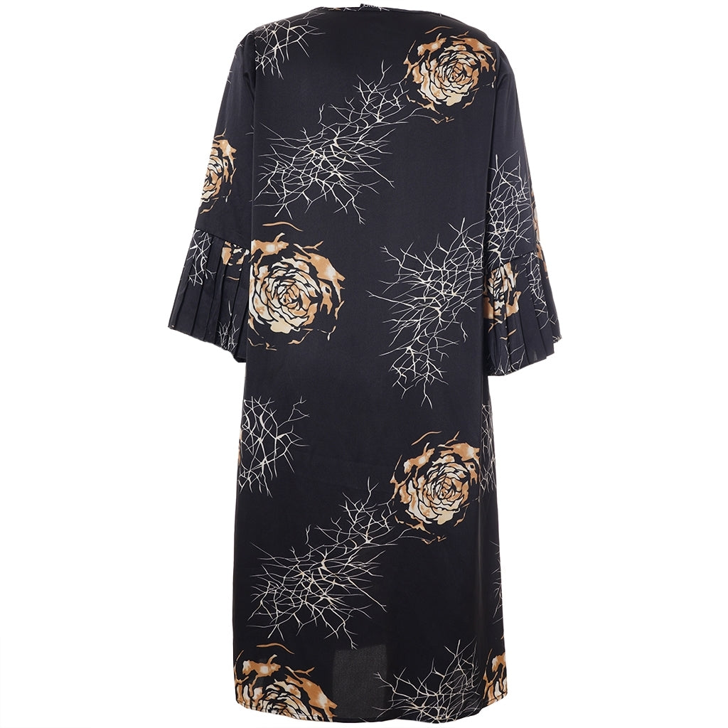 Noor kjóll frá Sandgaard