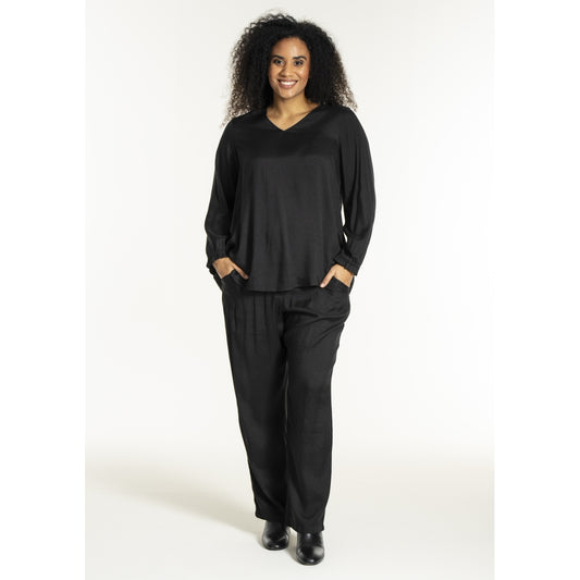 Nalani blússa frá Studio