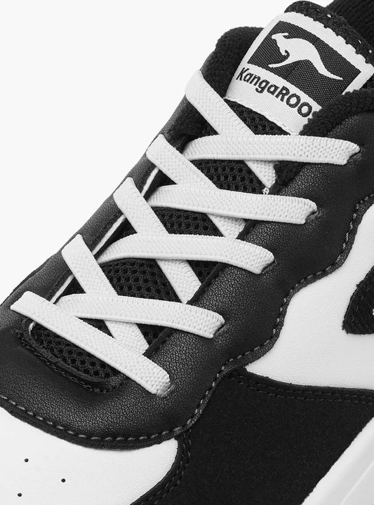 Tipin Jet Black White skór frá Kangaroos