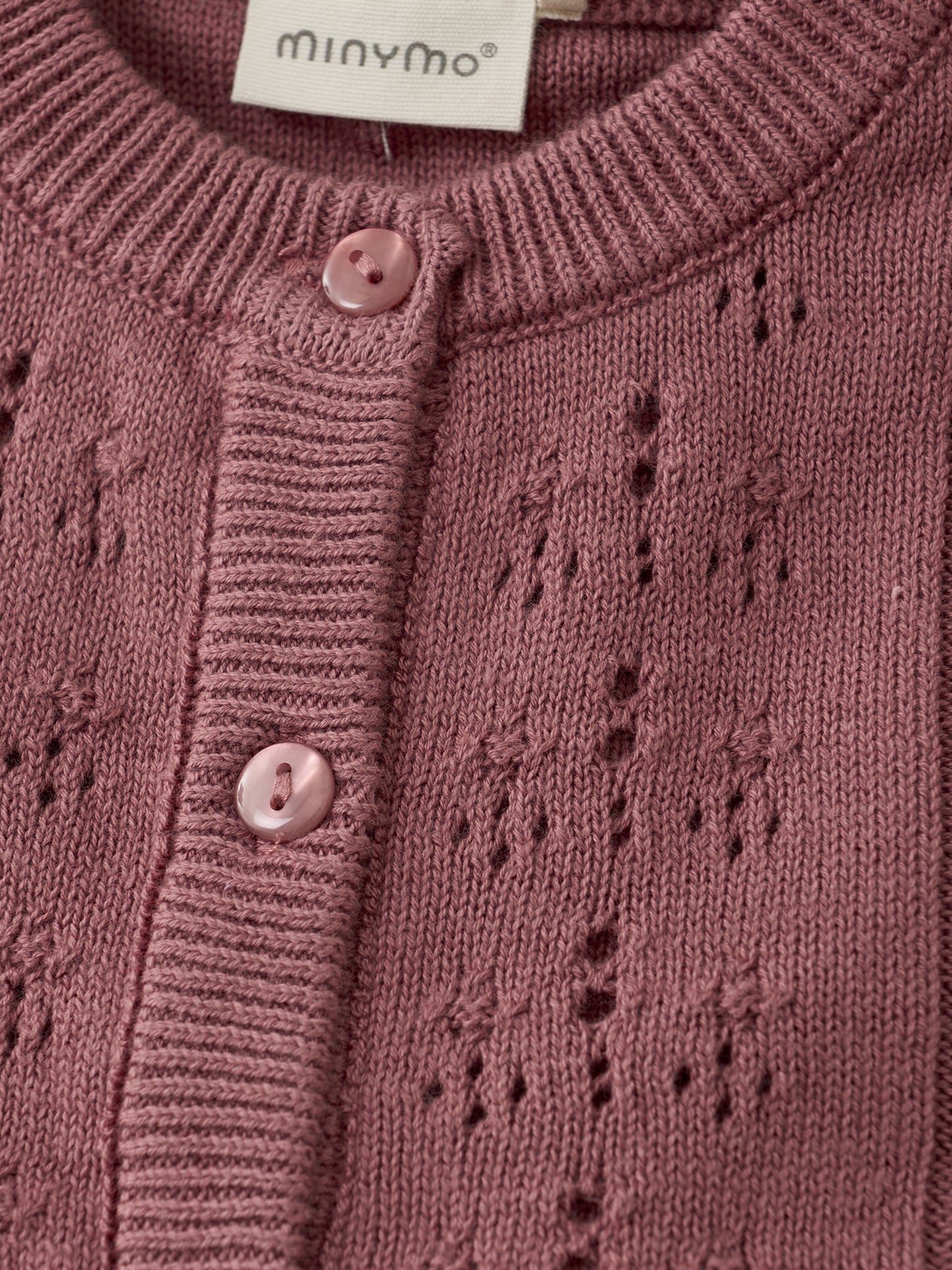 Hneppt peysa frá Minymo