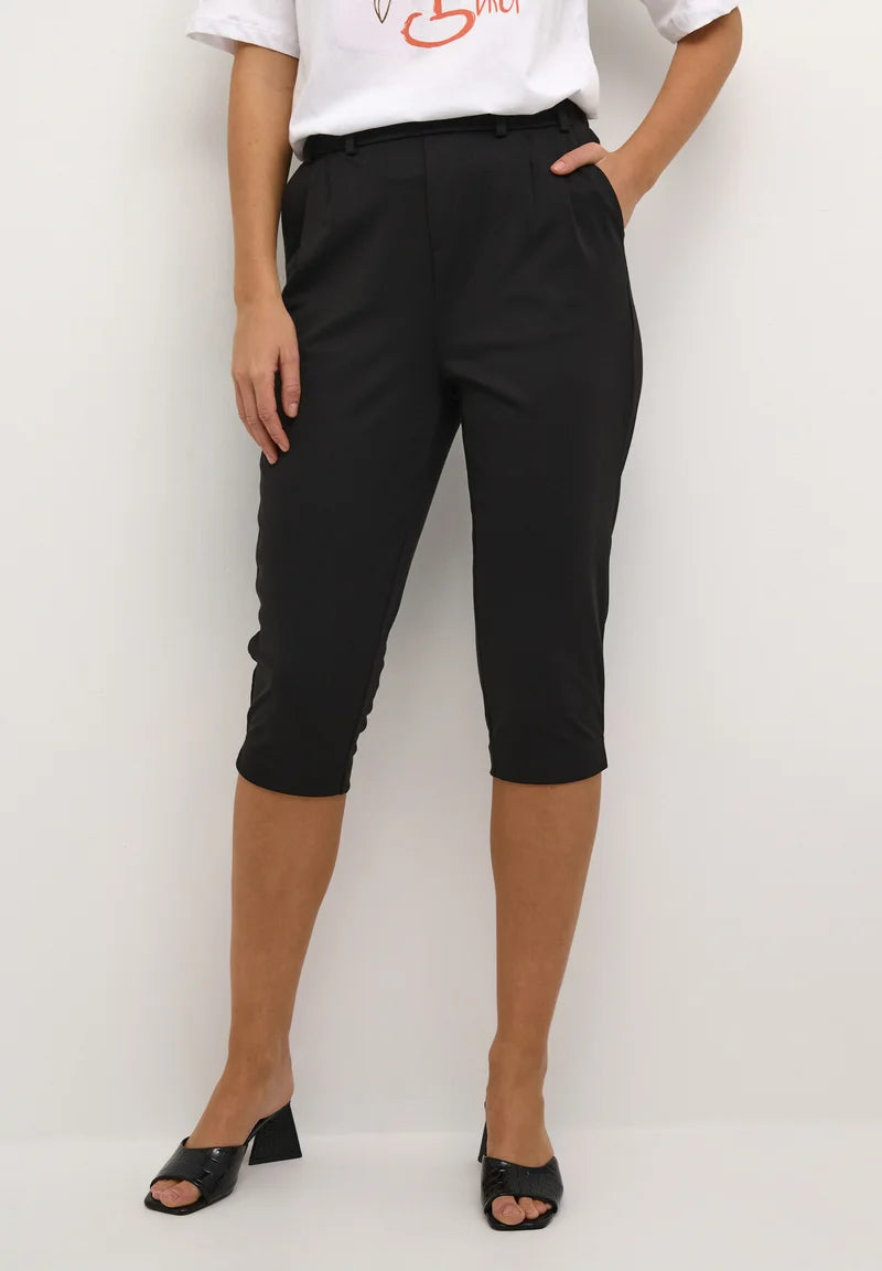 Jenny Capri buxur frá Kaffe