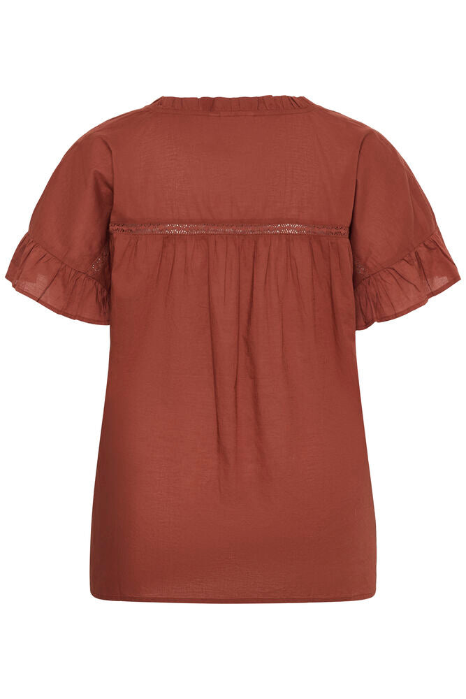 Valeria toppur frá Kaffe Curve