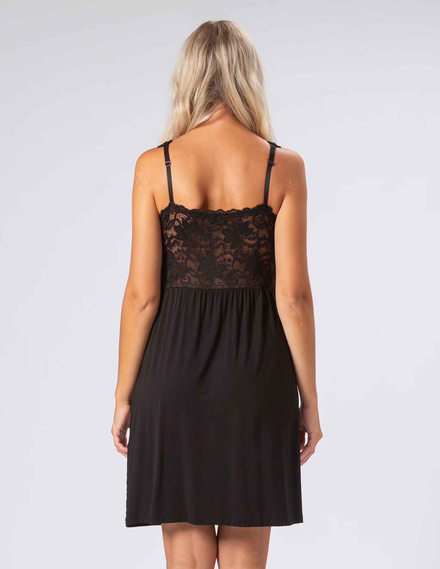 Náttkjóll frá Trofé