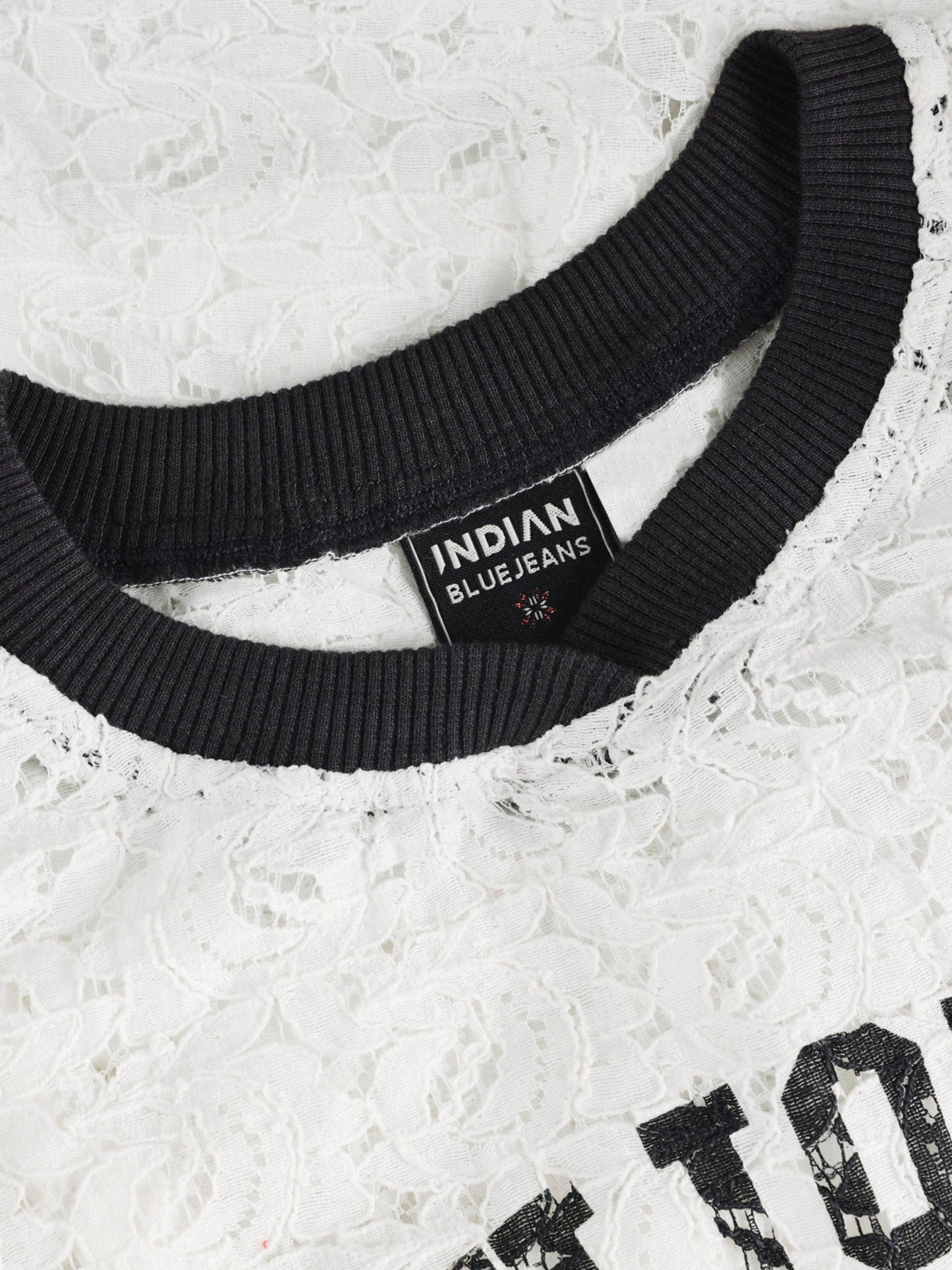 Toppur frá Indian Blue Jeans