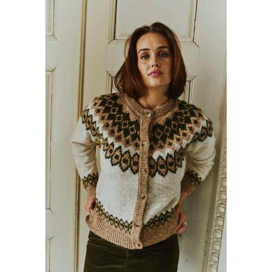 Novala hneppt peysa frá Freequent