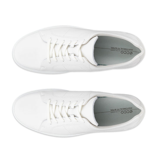 Classic Sneaker götuskór frá Ecco