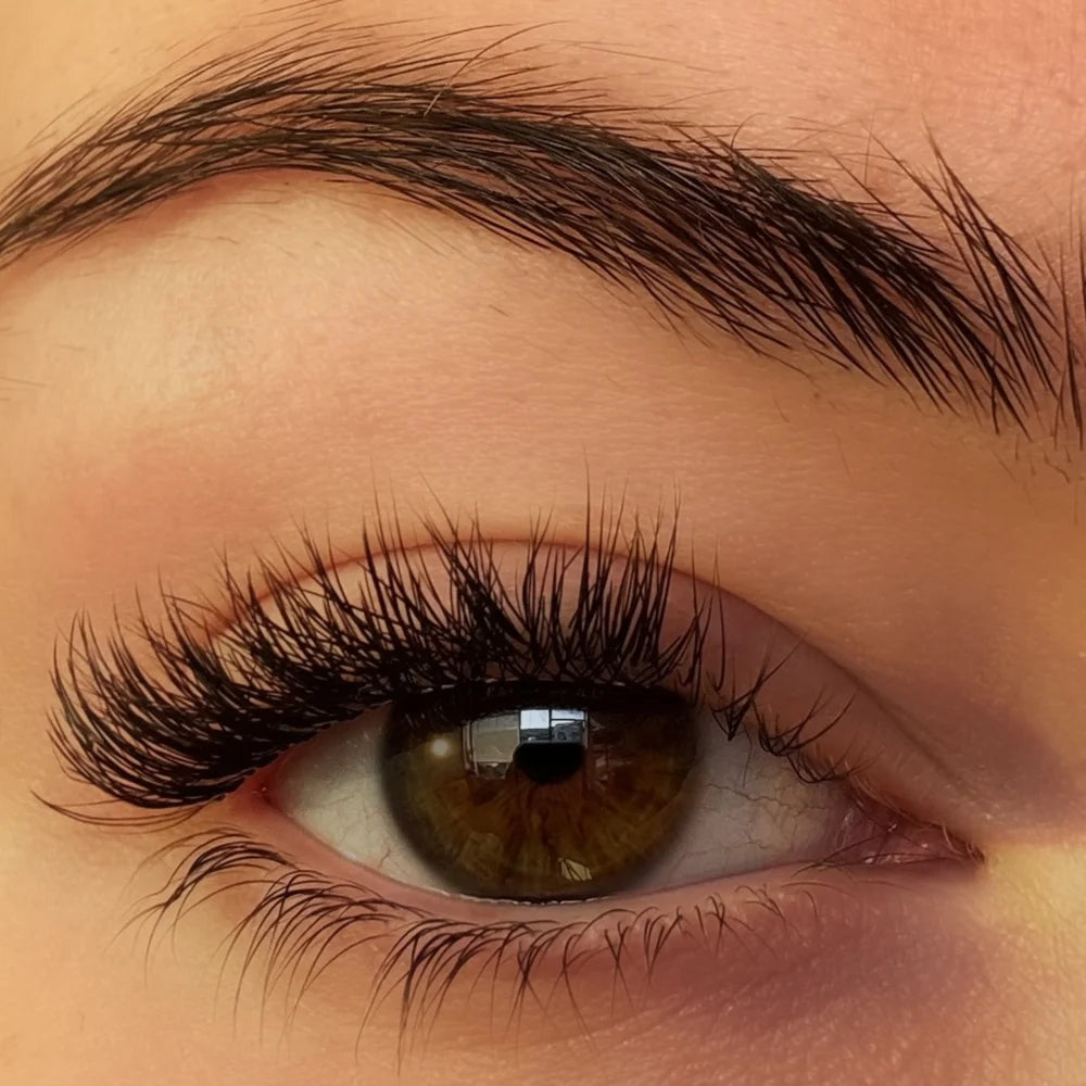 Pre-glued Half lash NO.05 frá Lashvana