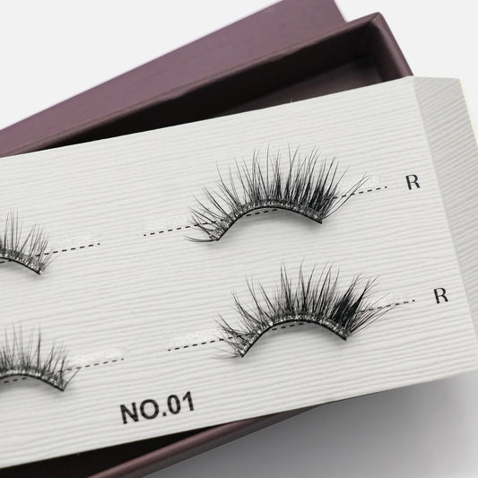 Pre-glued Half lash NO.01 frá Lashvana