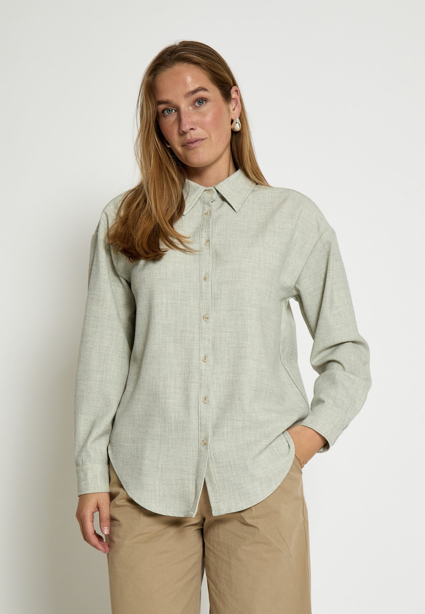 Msaya skyrta frá Minus