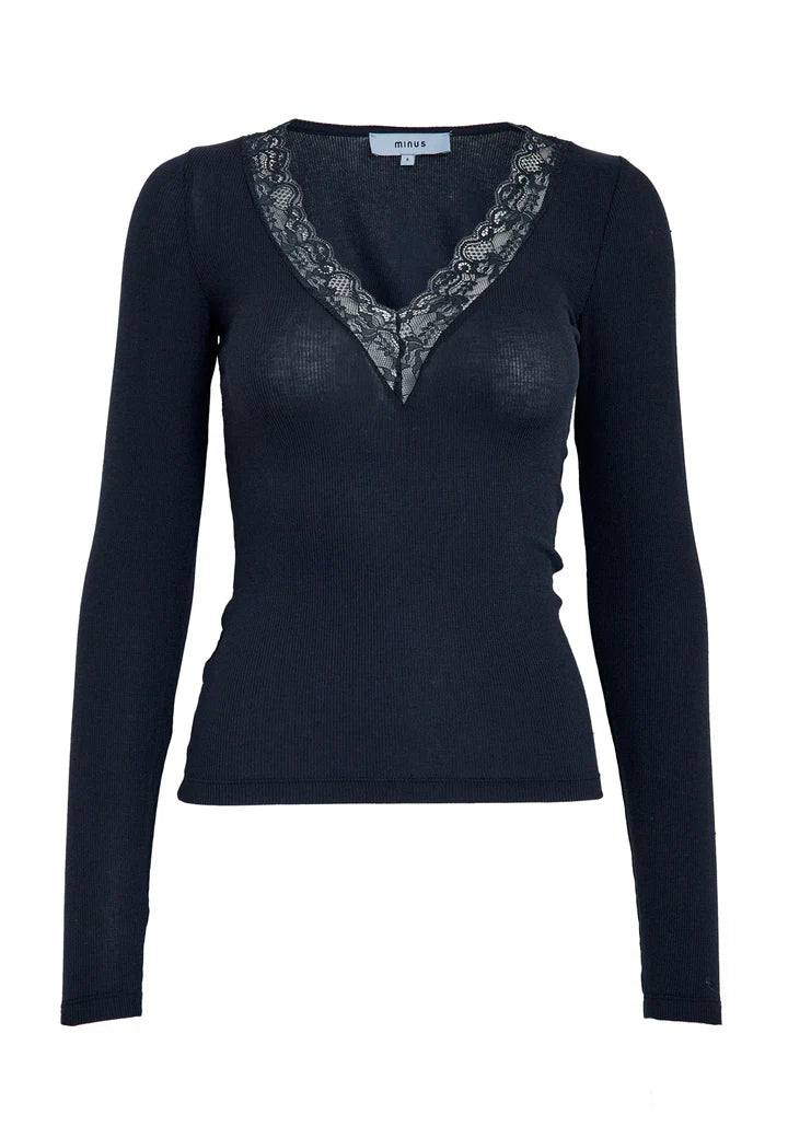 Milli langermabolur frá Minus