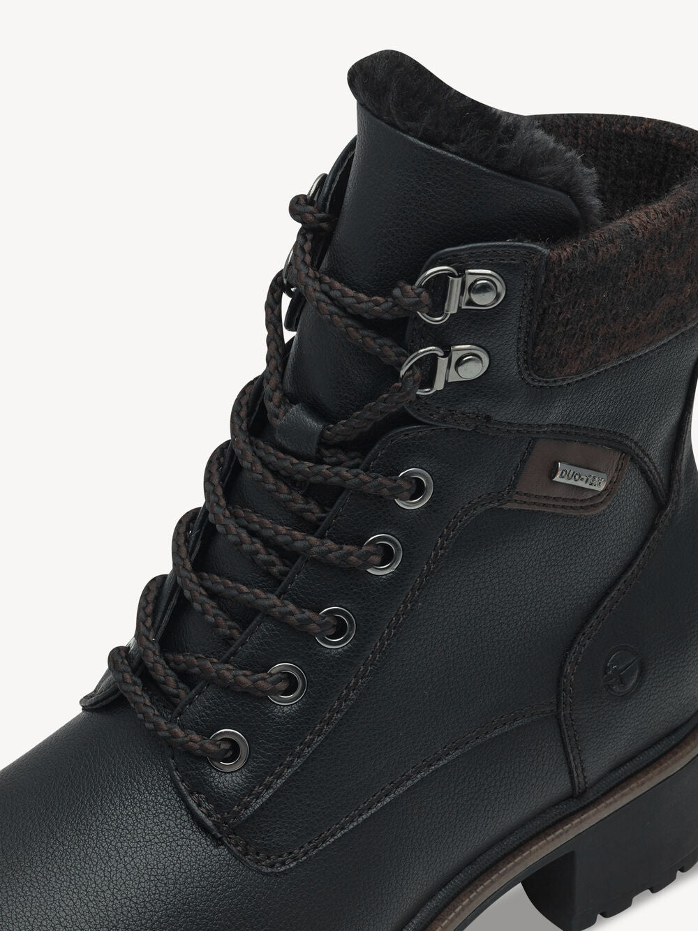 Kuldaskór frá Tamaris