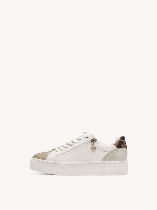 Strigaskór frá Tamaris