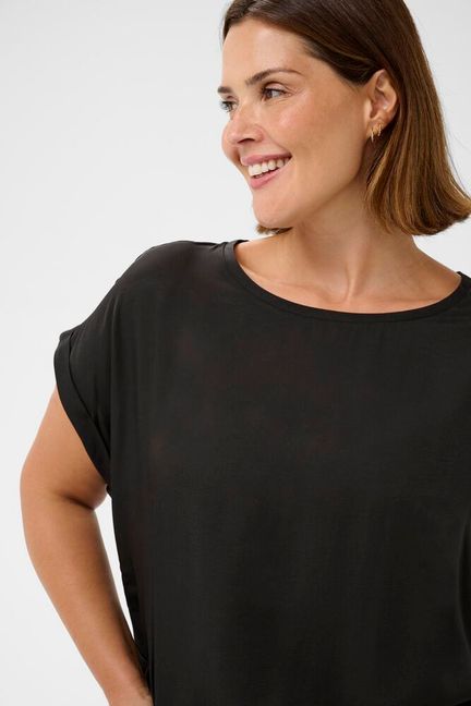 Milia toppur frá Kaffe Curve