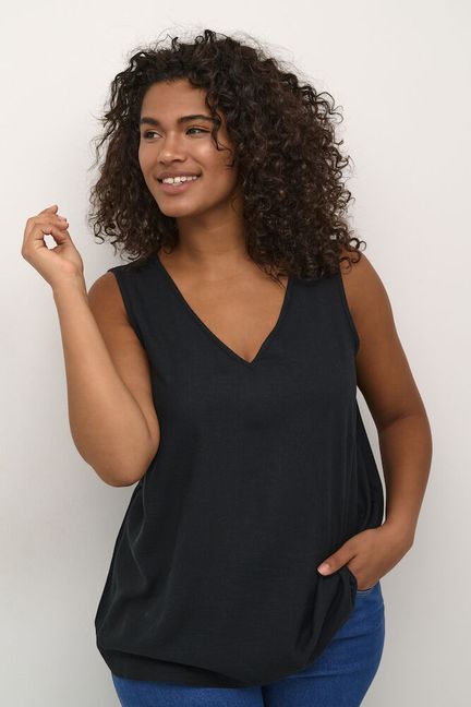 Mille toppur frá Kaffe Curve