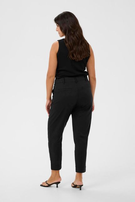 Leana Chino buxur frá Kaffe Curve