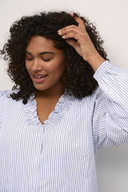 Maia skyrta frá Kaffe Curve