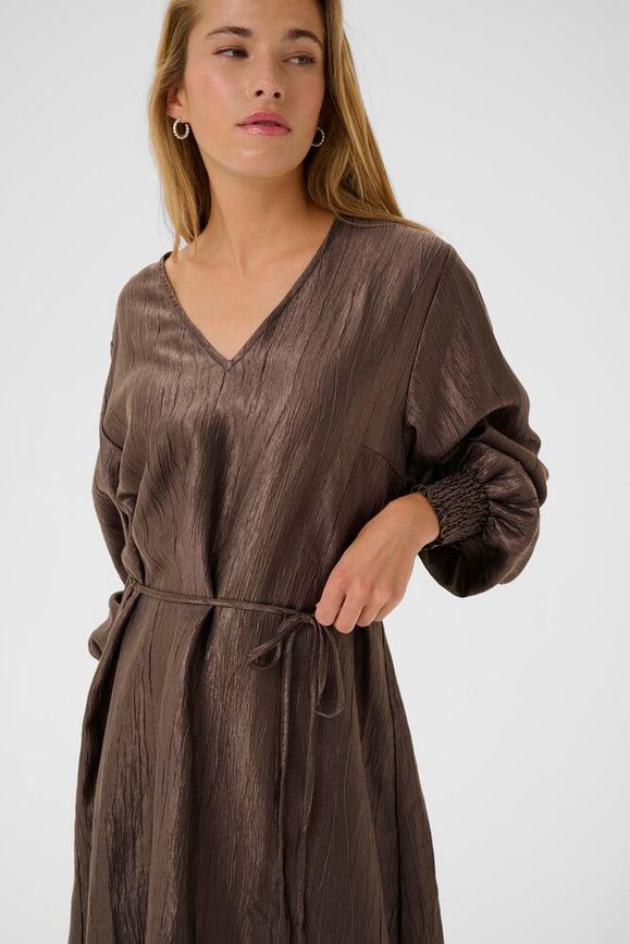 Rizz kjóll frá Kaffe