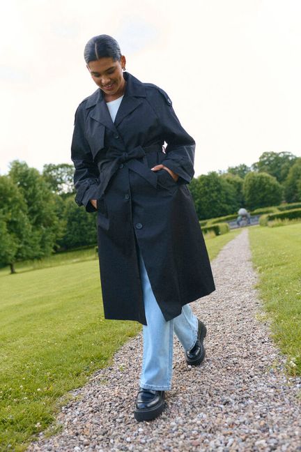 Saliva kápa frá Kaffe Curve