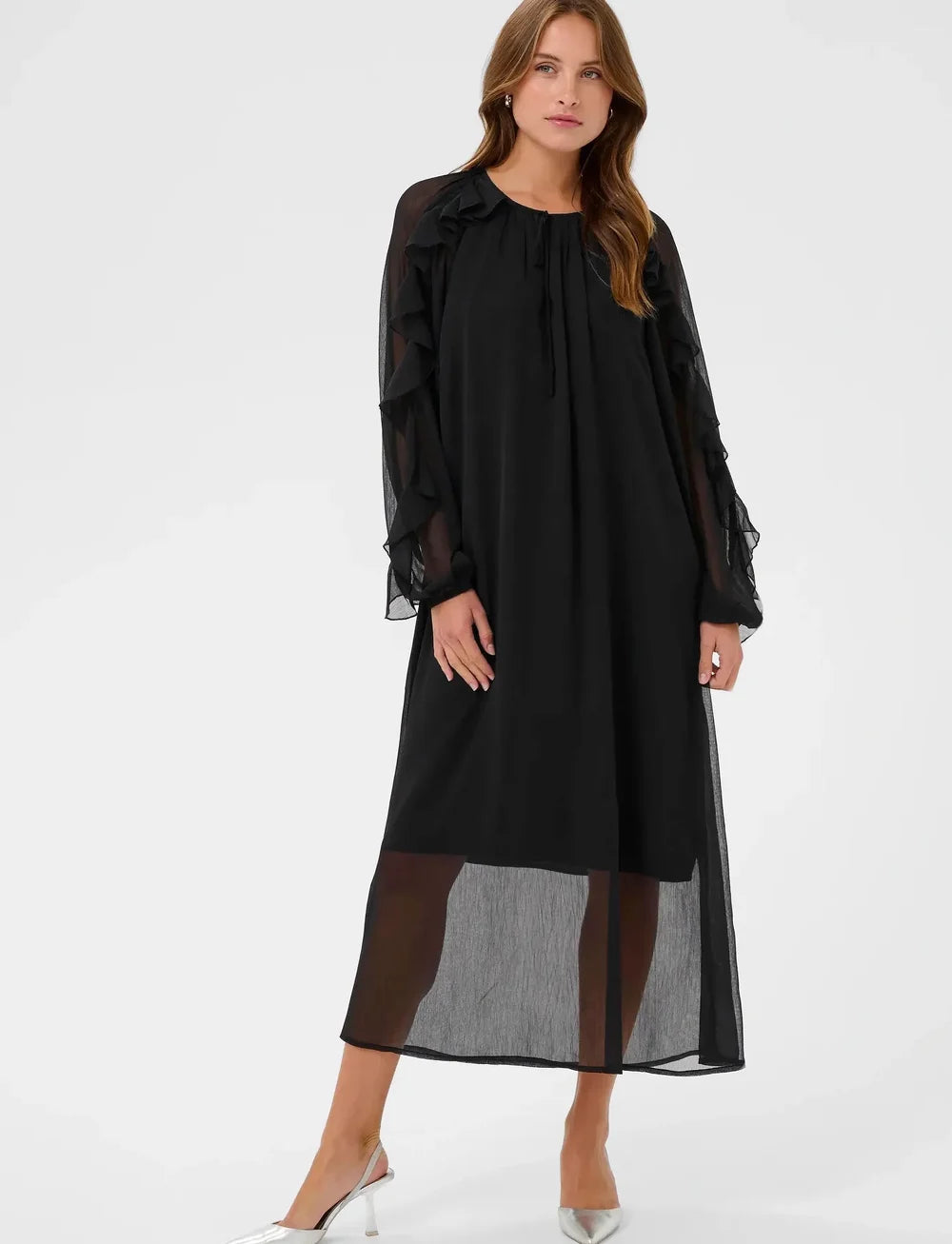 Mila siffon kjóll frá Kaffe