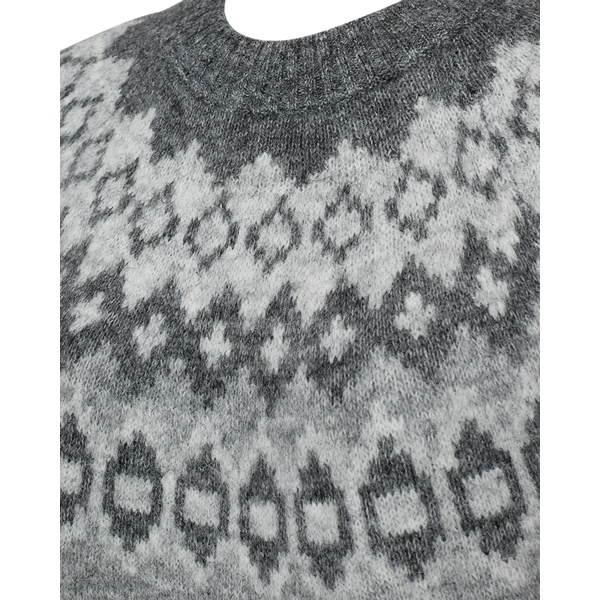 Novala peysa frá Freequent