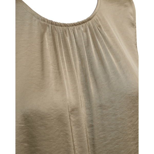 Dove toppur frá Freequent