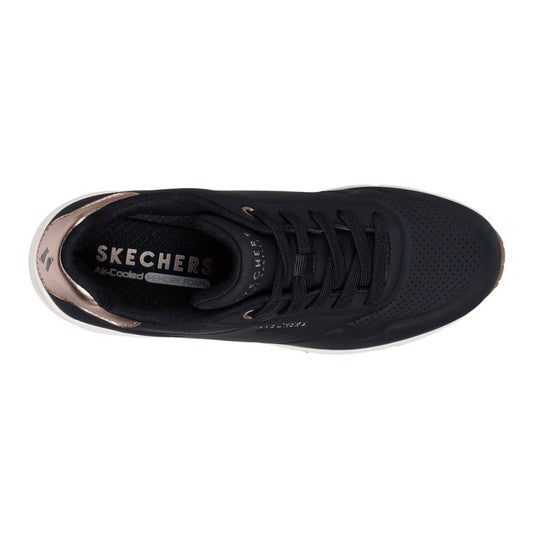 Uno Wedge götuskór frá Skechers