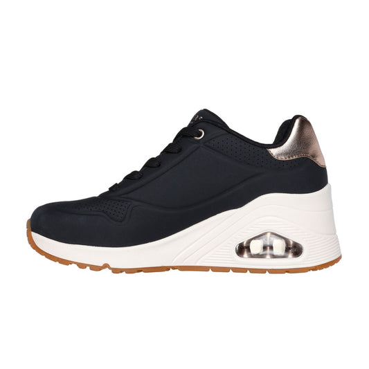 Uno Wedge götuskór frá Skechers